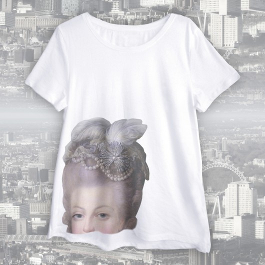 Madame Deficit Tee INNOCENTS London
