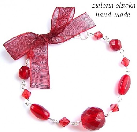 Red Lipstic zielona oliwka