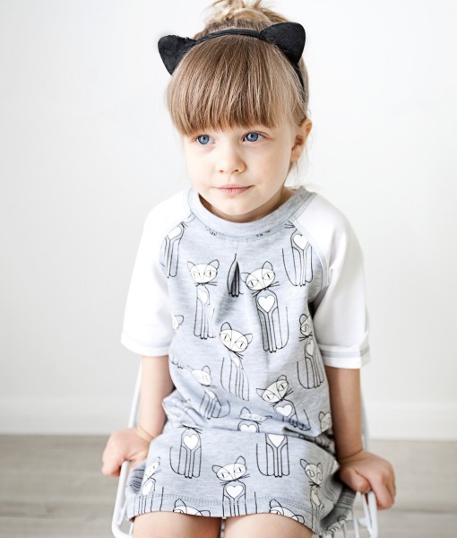 full of white cats grey dress Puszek