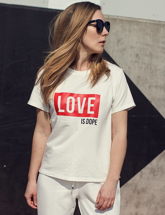 T-shirt LOVE biały COCOON