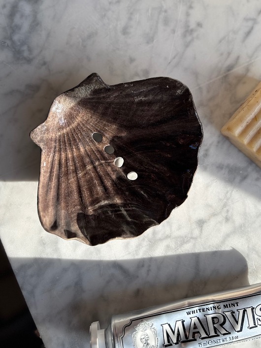 mydelniczki Ceramiczna Mydelniczka z Odpływem Muszelka Muszla Marble Effect