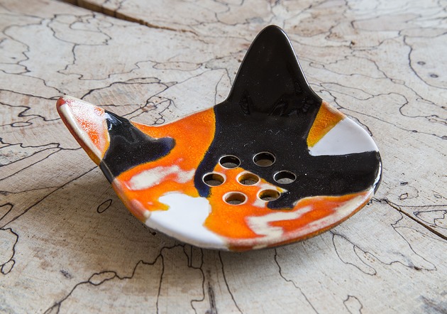 mydelniczki Mydelniczka ceramiczna kot tricolor