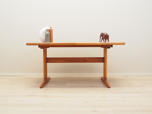 stoły Stół tekowy, duński design, lata 70, producent: Skovby