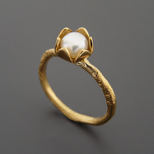 pierścionki złote Pierścionek Kwiat z Perłą