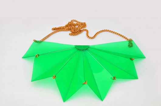 NEO necklace naki