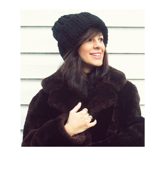 Czarna czapka beanie z wełną Mademoiselle Patrini