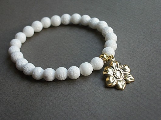 White flower - bransoletka KiKa pracownia