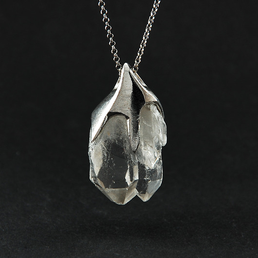 srebrne naszyjniki Naszyjnik z podwójnym kryształem górskim