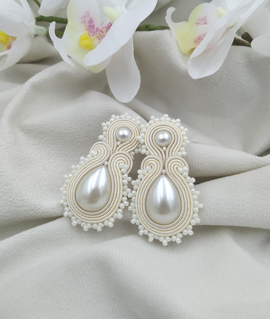 Biżuteria ślubna Kolczyki śmietankowe perły, kremowe perły, kolczyki soutache