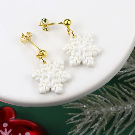 kolczyki z masy plastycznej Kolczyki śnieżynki lekkie na zimę