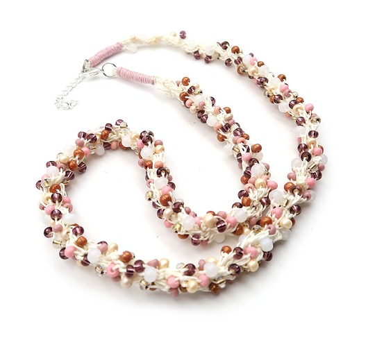 kolie Magnolie - korale