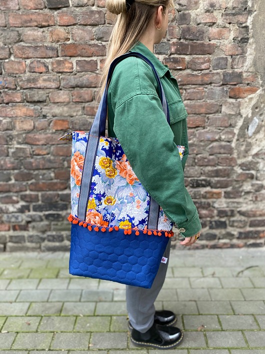 torby na ramię Torba w kwiaty z pomponikami