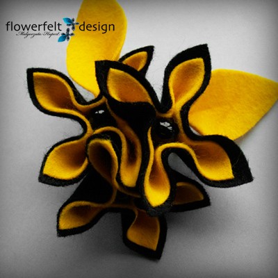 black with yellow -Biżuteria Autorska FlowerFelt Design