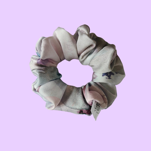 gumki do włosów Satynowa gumka satynowa scrunchie owijka frotka lawendowy szept MIDI