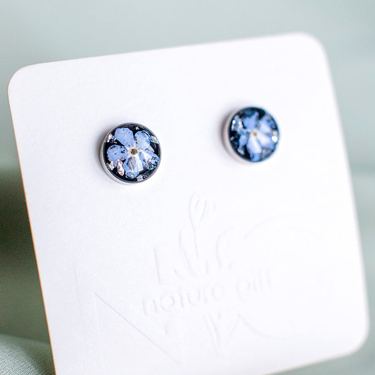 kolczyki z żywicy Kolczyki sztyfty z niezapominajkami