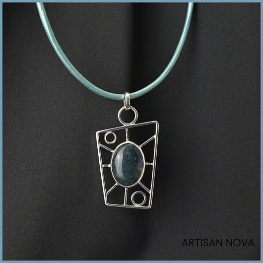 srebrne naszyjniki EMERALD AGATE 