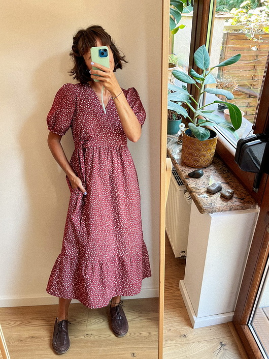 sukienki maxi damskie Sukienka kopertowa z falbaną / MARGARITA RED/
