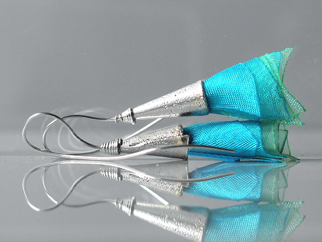 kolczyki wire wrapping Srebrne kolczyki turkusowe kwiaty