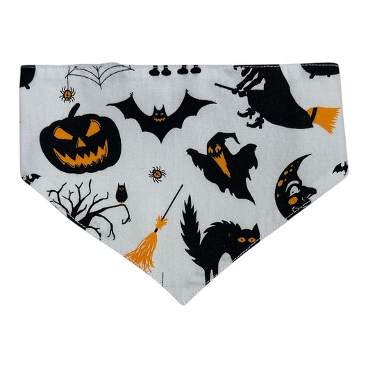 ubranka dla zwierząt Bandana halloween dla psa na gumce rozmiar S/M (34-40cm)