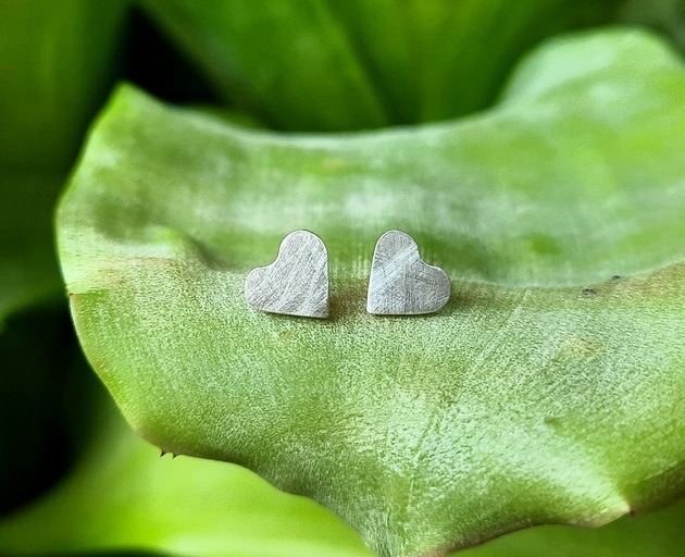 kolczyki srebrne Kolczyki srebrne Matowe Serca Kolekcja Minimal, serce , serduszko