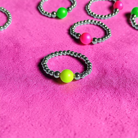 pierścionki elastyczne Pierścionek : YELLOW : Swarovski neon pearls : silver