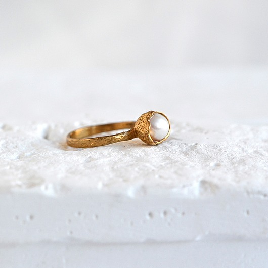 pierścionki złote Pierścionek z Małą Perłą