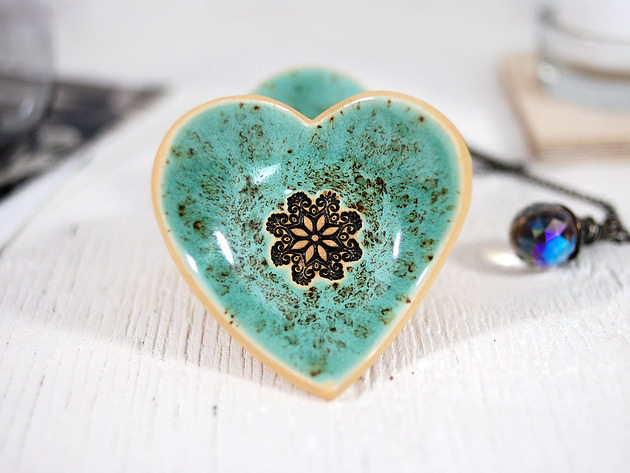 pojemniki na biżuterię Serce z mandalą - talerzyk na obrączki serce