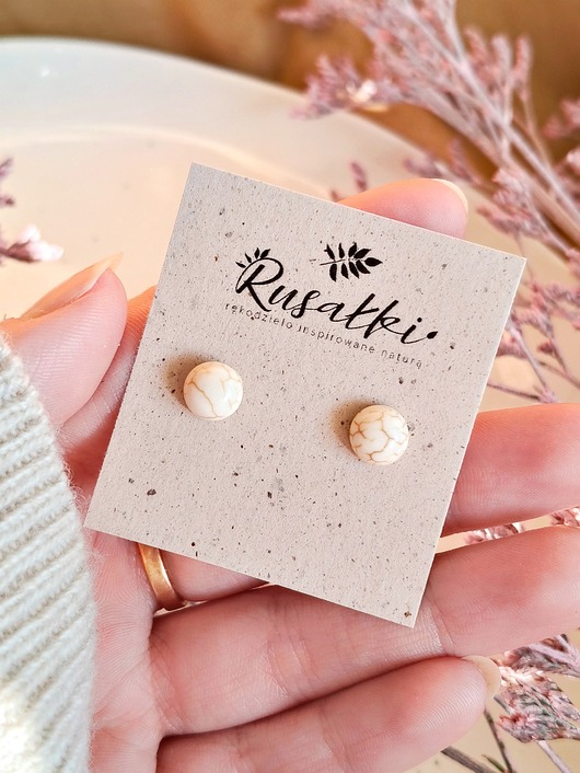 kolczyki z masy plastycznej Sztyfty ze stali chirurgicznej z kamieniami naturalnymi Howlit, boho