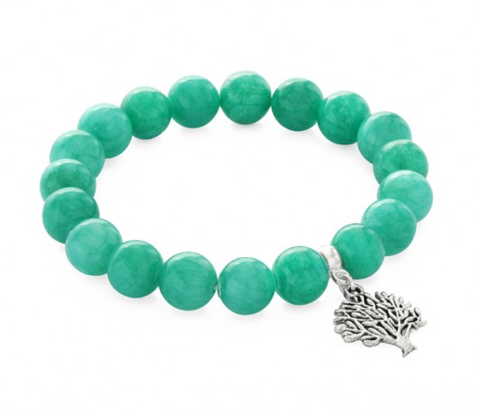 Emerald jade with tree pendant. Lavoga