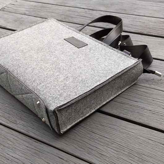 etui na laptopa Torba na laptop z filcu - szara - skóra