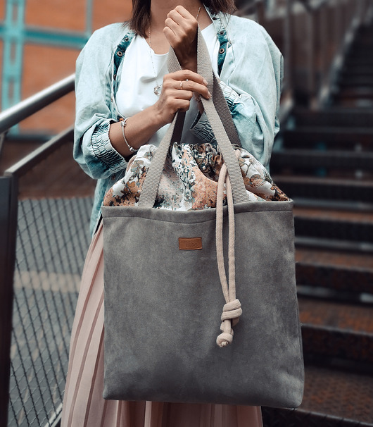 Torebka worek DuoBag,beżowa z kwiatami meBAGS
