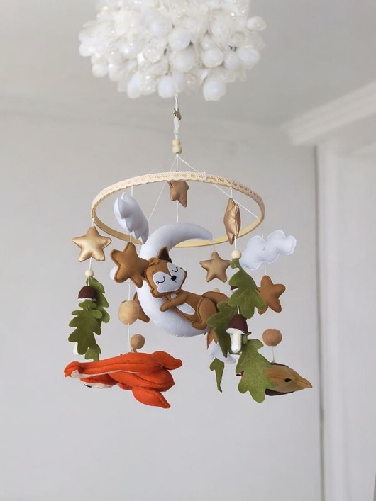 karuzele i girlandy do łóżeczka Leśna karuzela handmade , lisek na księżycu,  dostępna