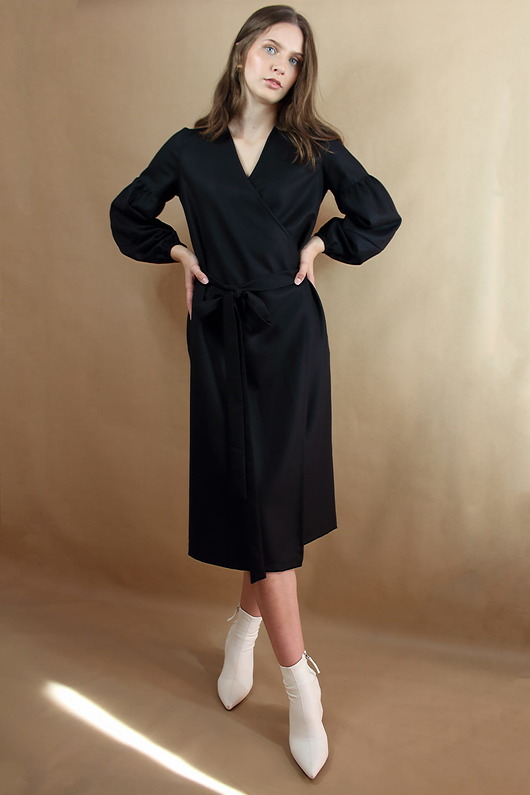 sukienki midi damskie Ana Moroles, Kimono wełniane Negro