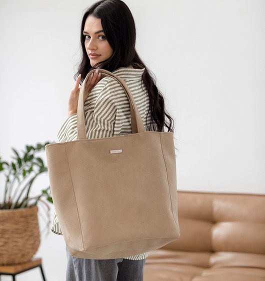 torby na ramię Shopper BASIC z nubuku tapicerskiego w kolorze beżowym