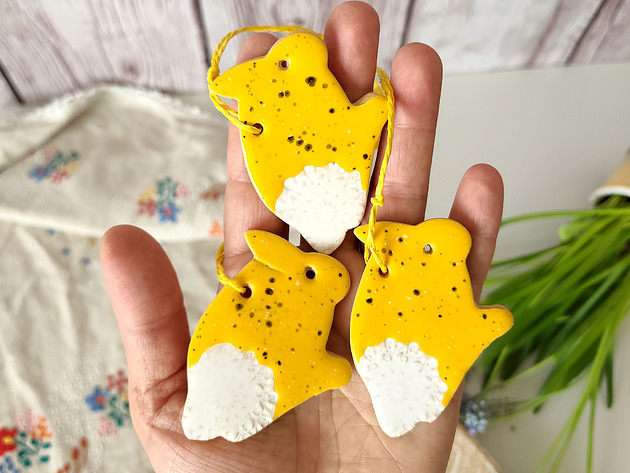 ozdoby wielkanocne Żółte zajączki z ceramiki - zestaw dekoracji na Wielkanoc