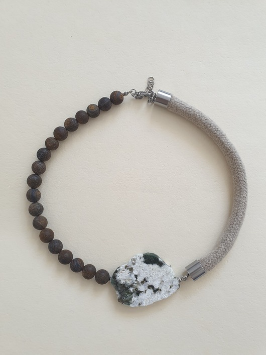 kolie Naszyjnik MOON jaspis oceaniczny, bronzyt, lniany sznur
