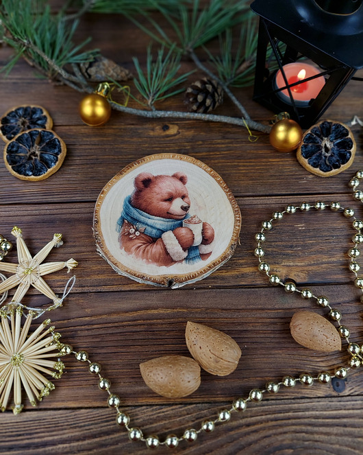 ozdoby choinkowe Brzozowa podkładka pod kubek, świąteczna zawieszka - niedźwiadek