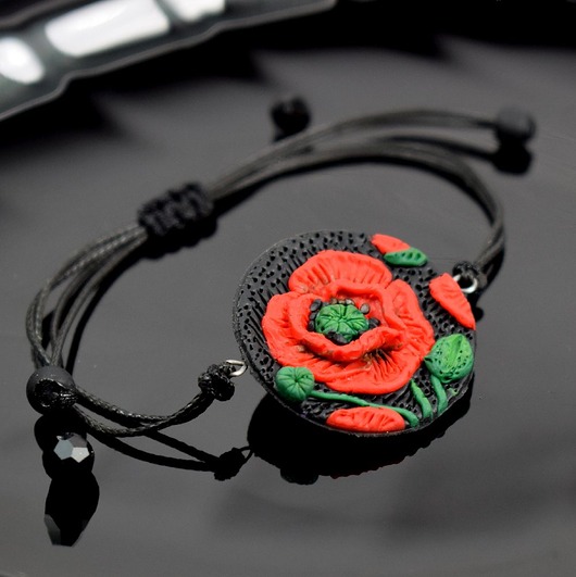 bransoletki na sznurku Sznurkowa bransoletka "czerwony mak"