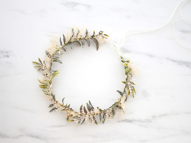 Ślubne ozdoby do włosów Delikatny wianek z suszonej gipsówki