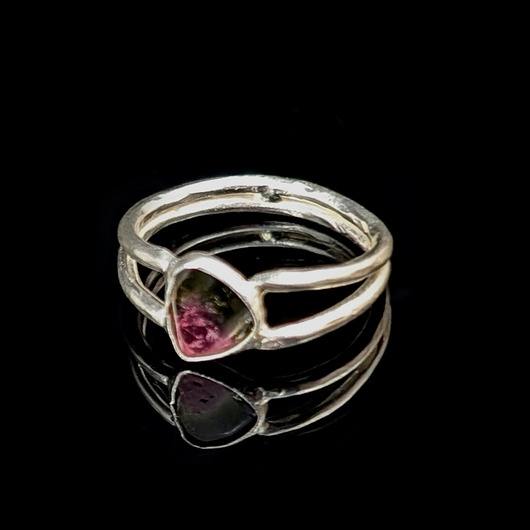 pierścionki srebrne Pierścionek subtelny turmalin