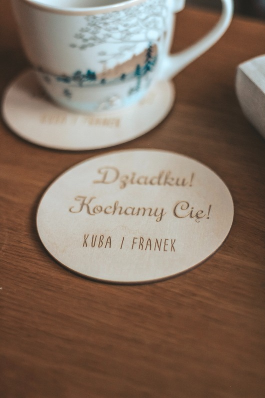 akcesoria dziecięce - różne Drewniana podkładka na Dzień Dziadka z personalizacją