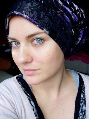 w turbanie jak na latającym dywanie ruda klara