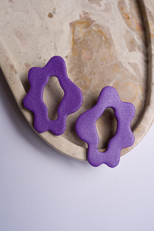 kolczyki z masy plastycznej Kolczyki sztyfty organiczny kształt wiggly