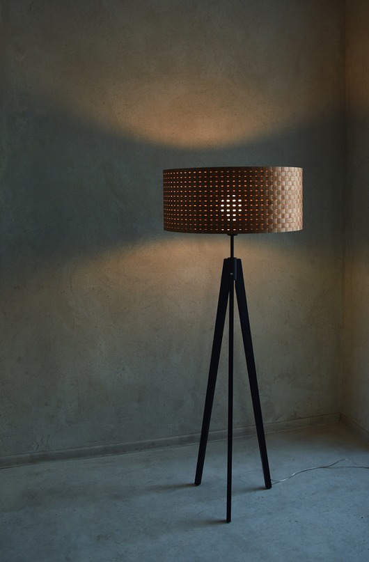 Stojąca lub wisząca drewniana lampa VENE DESIGN 