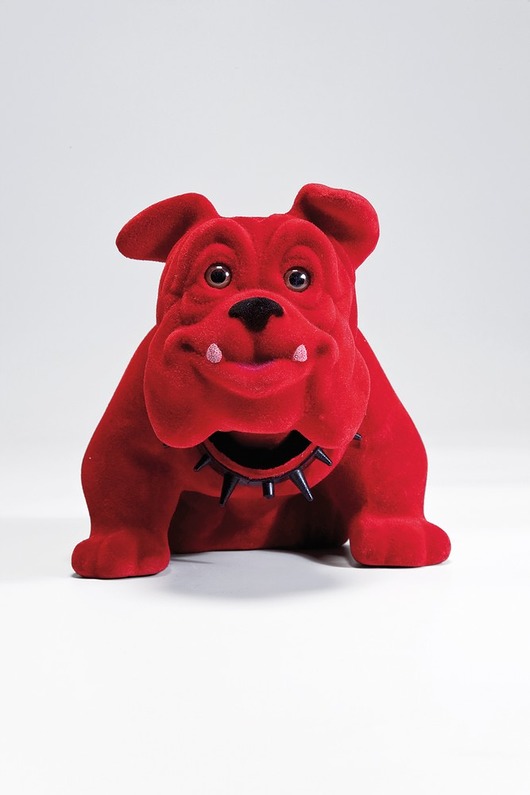 Pies Buldog z kiwającą głową do auta 3 kolory Home Design