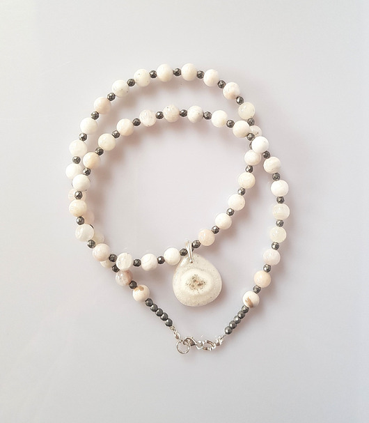 korale Naszyjnik  z Kwarcem Solarnym i Kamieniem Księżycowym