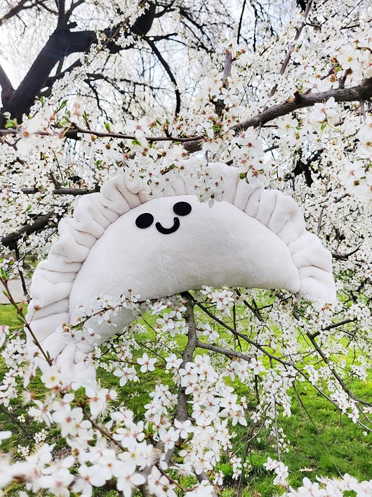 poduszki do pokoju dziecka Pluszowy pieróg Handmade poduszka prezent