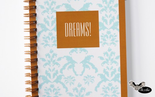 Notatnik z napisem DREAMS! Sowia Aleja