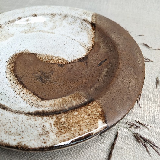 Ceramiczny talerz kolekcja VILLAGE drobne sztuki