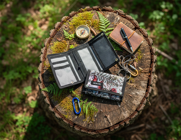 portfele damskie Portfel Las / BEBOKI wodoodporny